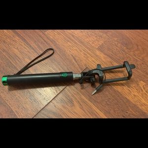 Selfie Stick with Shutter Button Black Universal Wired NEW